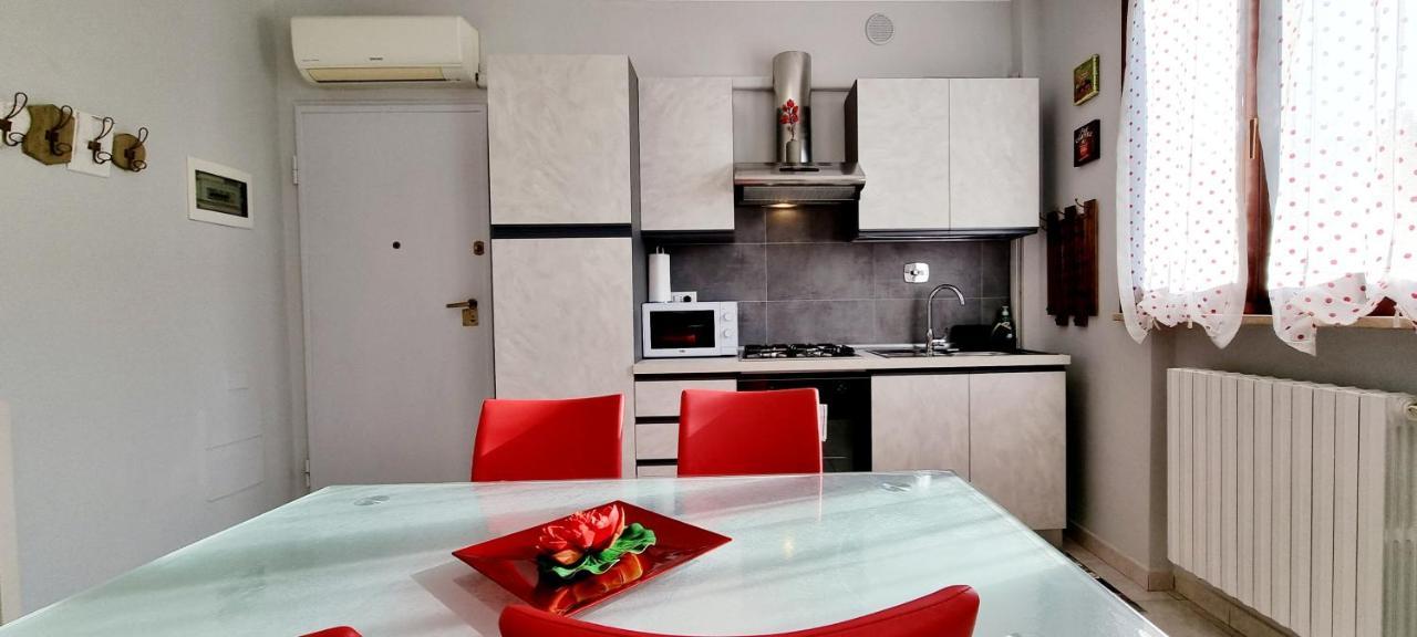 Guest Holiday Bari Reggio nell'Emilia Esterno foto